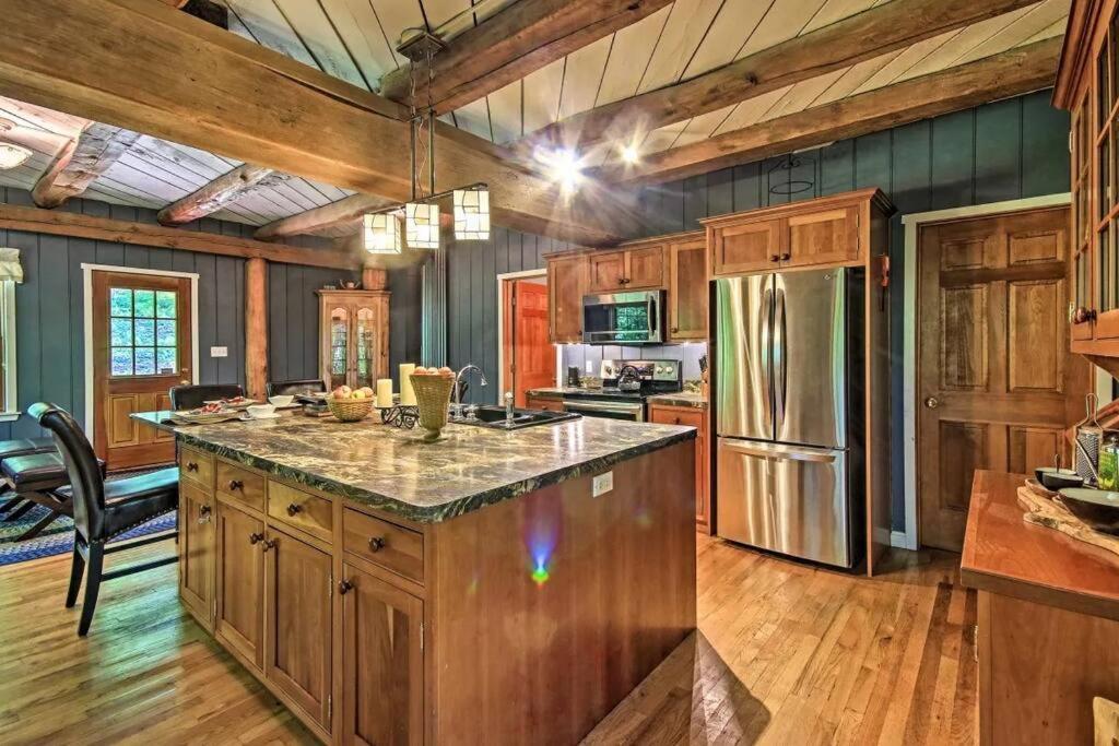 Vila Bear'S Eye View - Mountain Retreat W/ Hot Tub! Acme Exteriér fotografie